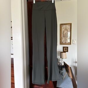 Tiger Friday Green Pants with slit Adult Small